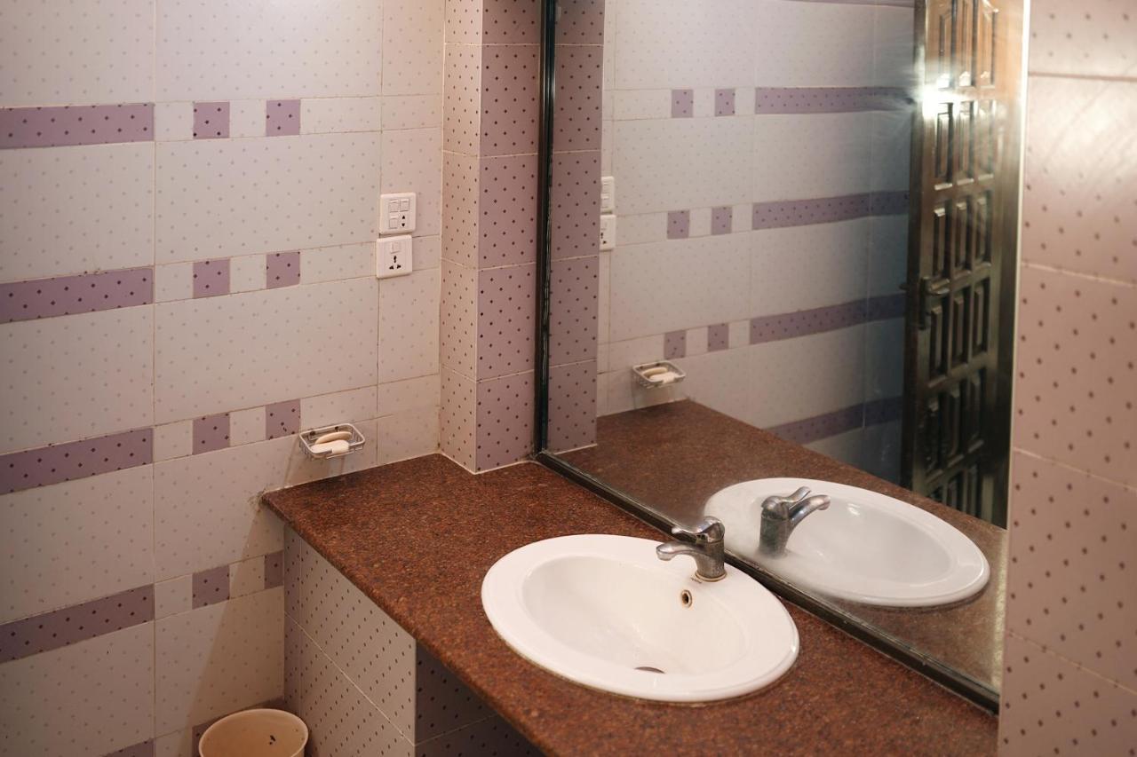 Diamond Lodge Карачі Екстер'єр фото